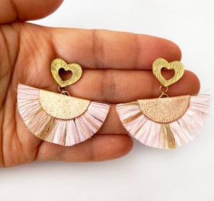 The Palma Hearts Earrings in Blush